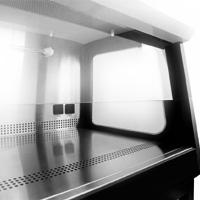 Komory laminarne i wyciągi laboratoryjne